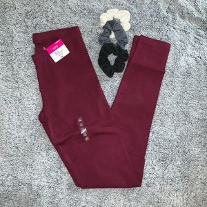 Maroon Leggings 🤩